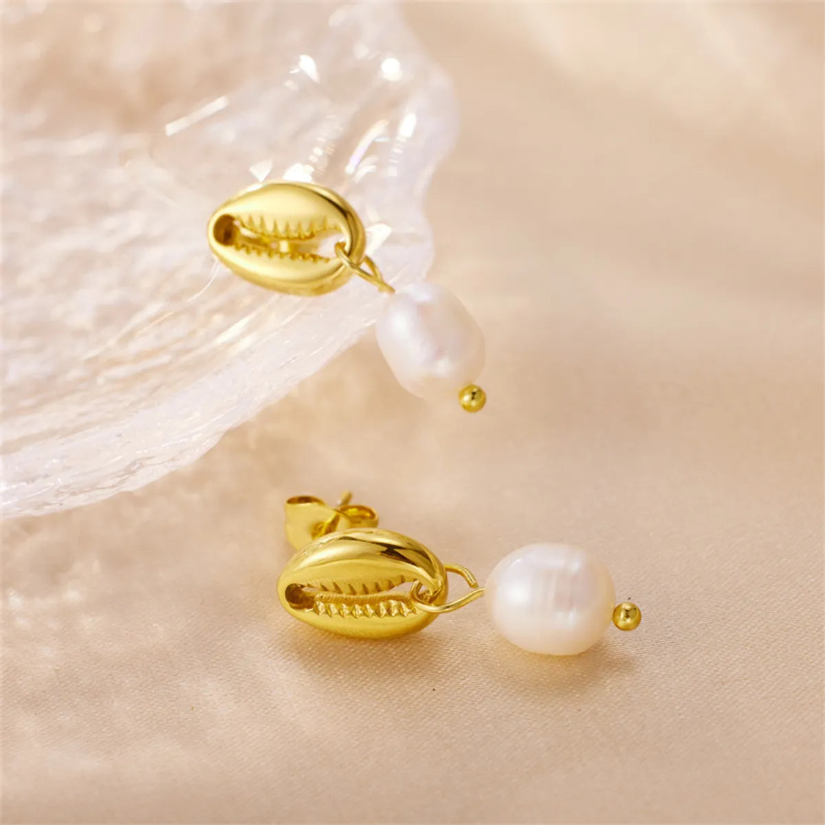 1 Pair Elegant Lady Geometric Plating Stainless Steel Freshwater Pearl 18k Gold Plated Drop Earrings