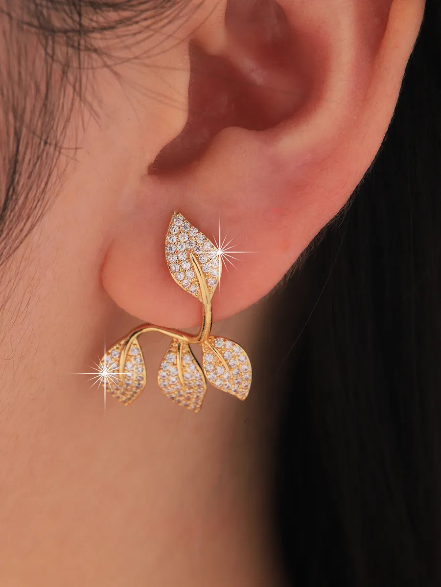 1 Pair Elegant Lady Simple Style Leaves Plating Inlay Brass Zircon 18k Gold Plated Ear Studs