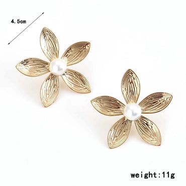 1 Pair Elegant Lady Streetwear Flower Plating Inlay Alloy Artificial Pearls Ear Studs