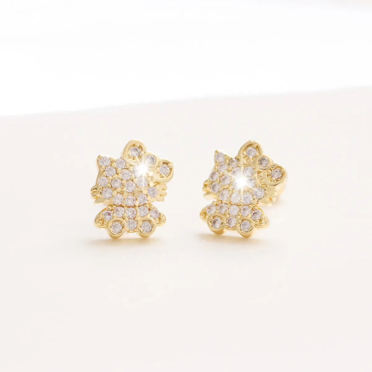 1 Pair Elegant Leaf Crown Plating Copper Zircon Ear Studs