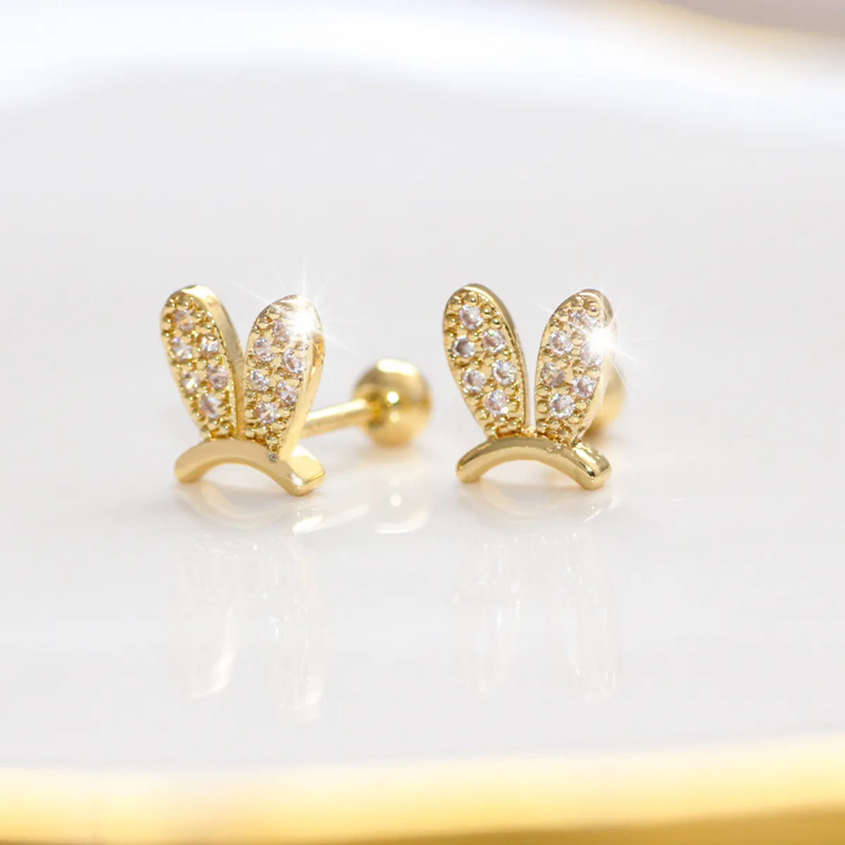 1 Pair Elegant Leaf Crown Plating Copper Zircon Ear Studs