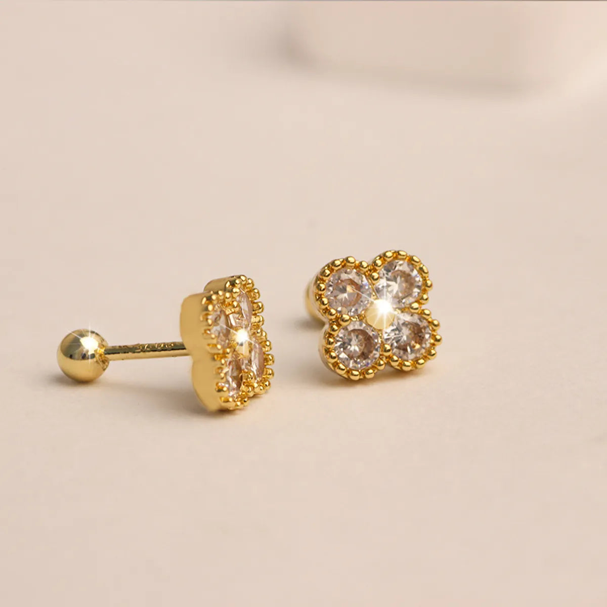 1 Pair Elegant Leaf Crown Plating Copper Zircon Ear Studs