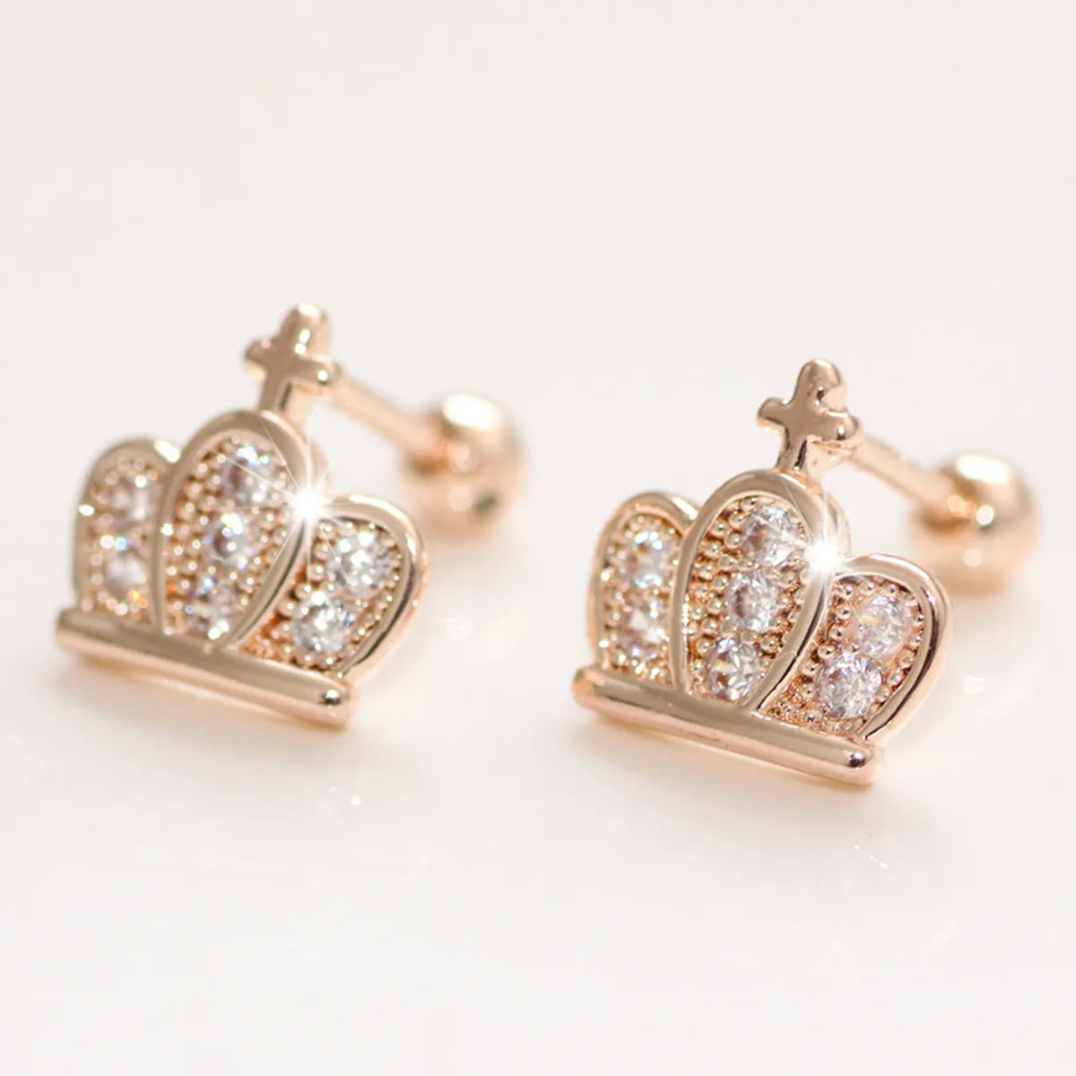 1 Pair Elegant Leaf Crown Plating Copper Zircon Ear Studs