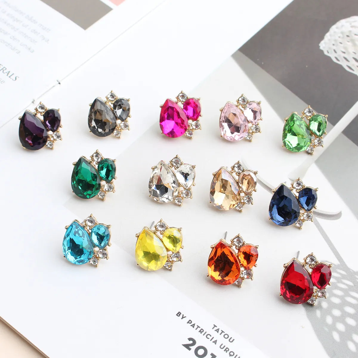 1 Pair Elegant Leaves Water Droplets Plating Inlay Alloy Crystal Rhinestones Gold Plated Ear Studs