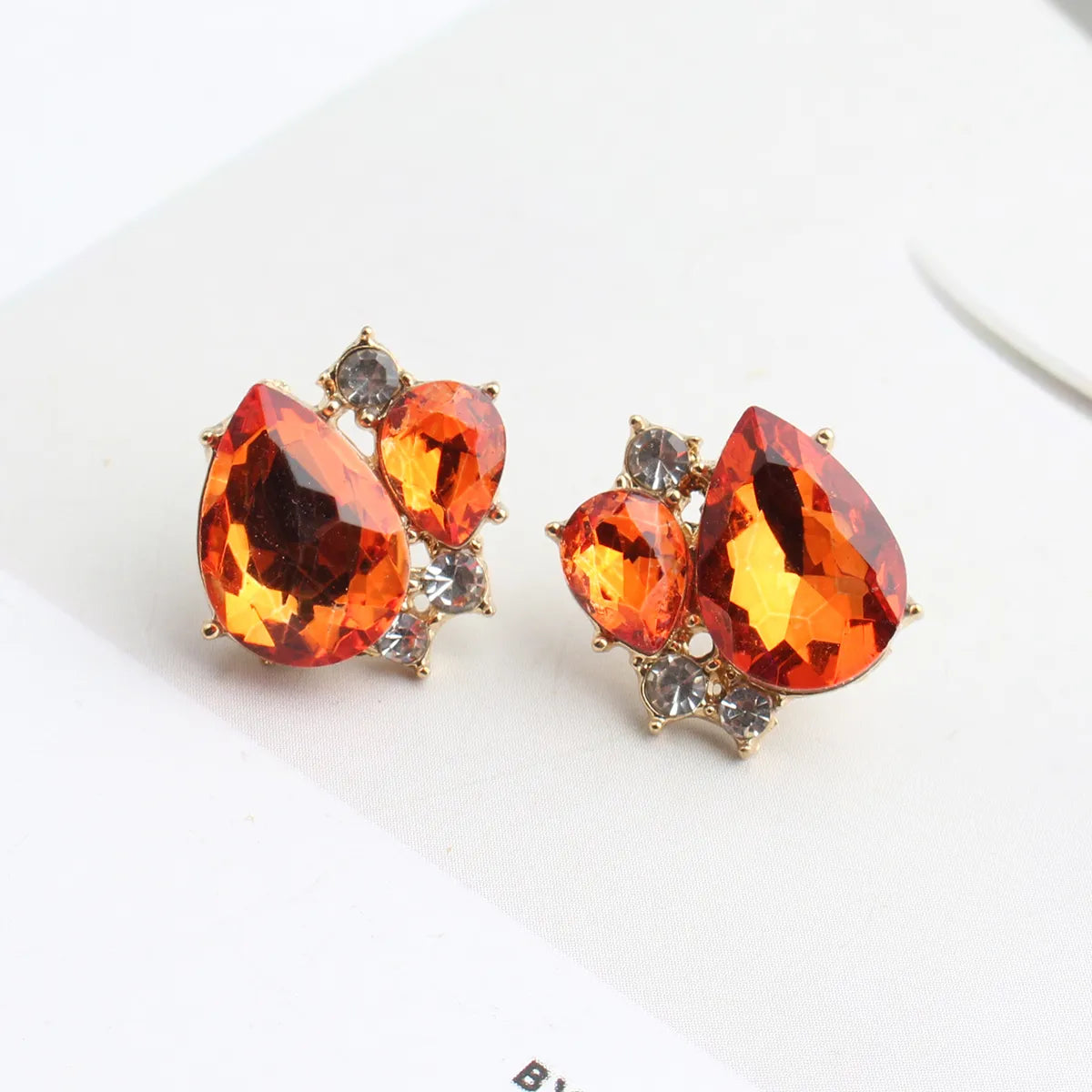 1 Pair Elegant Leaves Water Droplets Plating Inlay Alloy Crystal Rhinestones Gold Plated Ear Studs