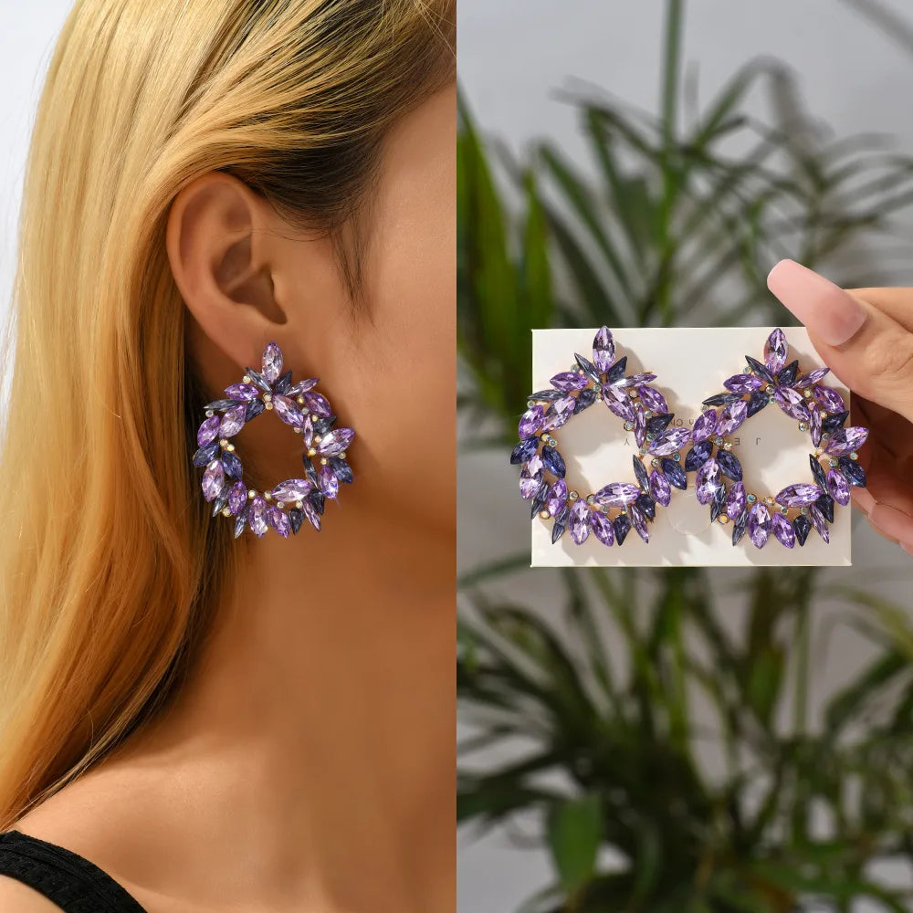 1 Pair Elegant Luxurious Bohemian Round Petal Plating Inlay Copper Alloy Zinc Alloy Rhinestones Glass Drop Earrings