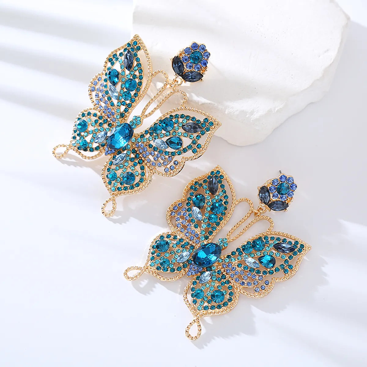 1 Pair Elegant Luxurious Butterfly Inlay Alloy Rhinestones Drop Earrings