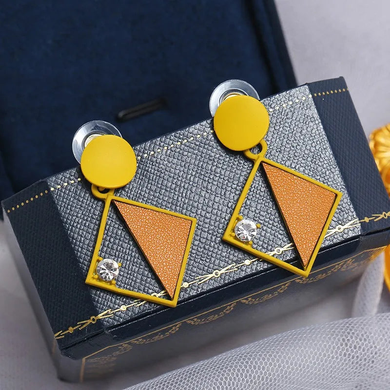 1 Pair Elegant Luxurious Color Block Plating Alloy Gold Plated Drop Earrings