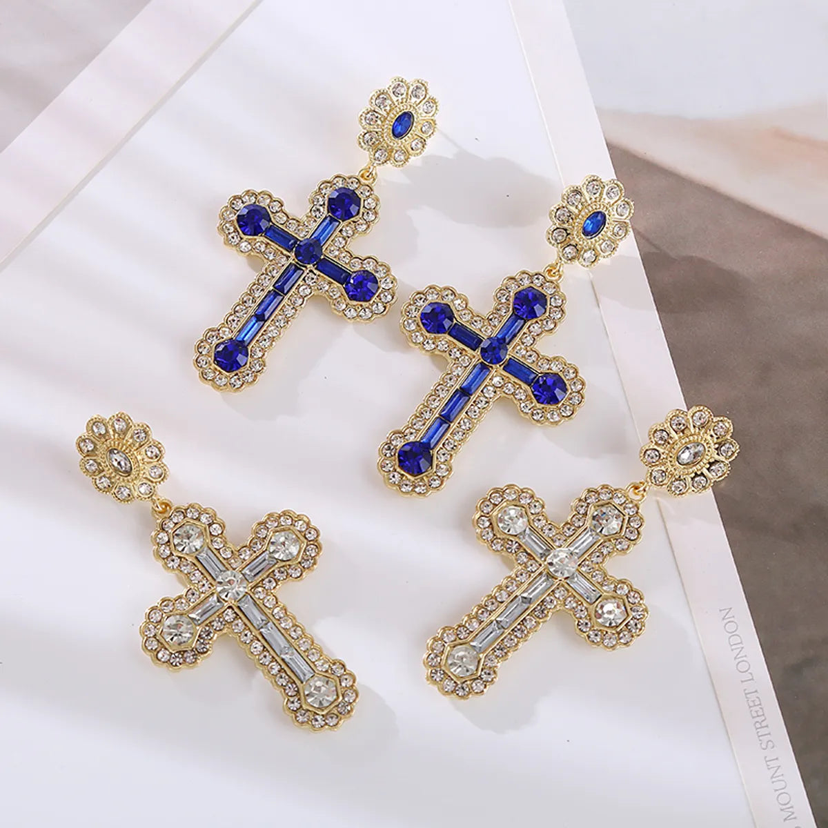 1 Pair Elegant Luxurious Cross Inlay Alloy Rhinestones Drop Earrings