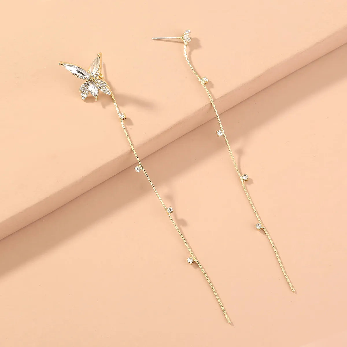 1 Pair Elegant Luxurious Flower Inlay Artificial Pearl Resin Copper Artificial Pearls Drop Earrings