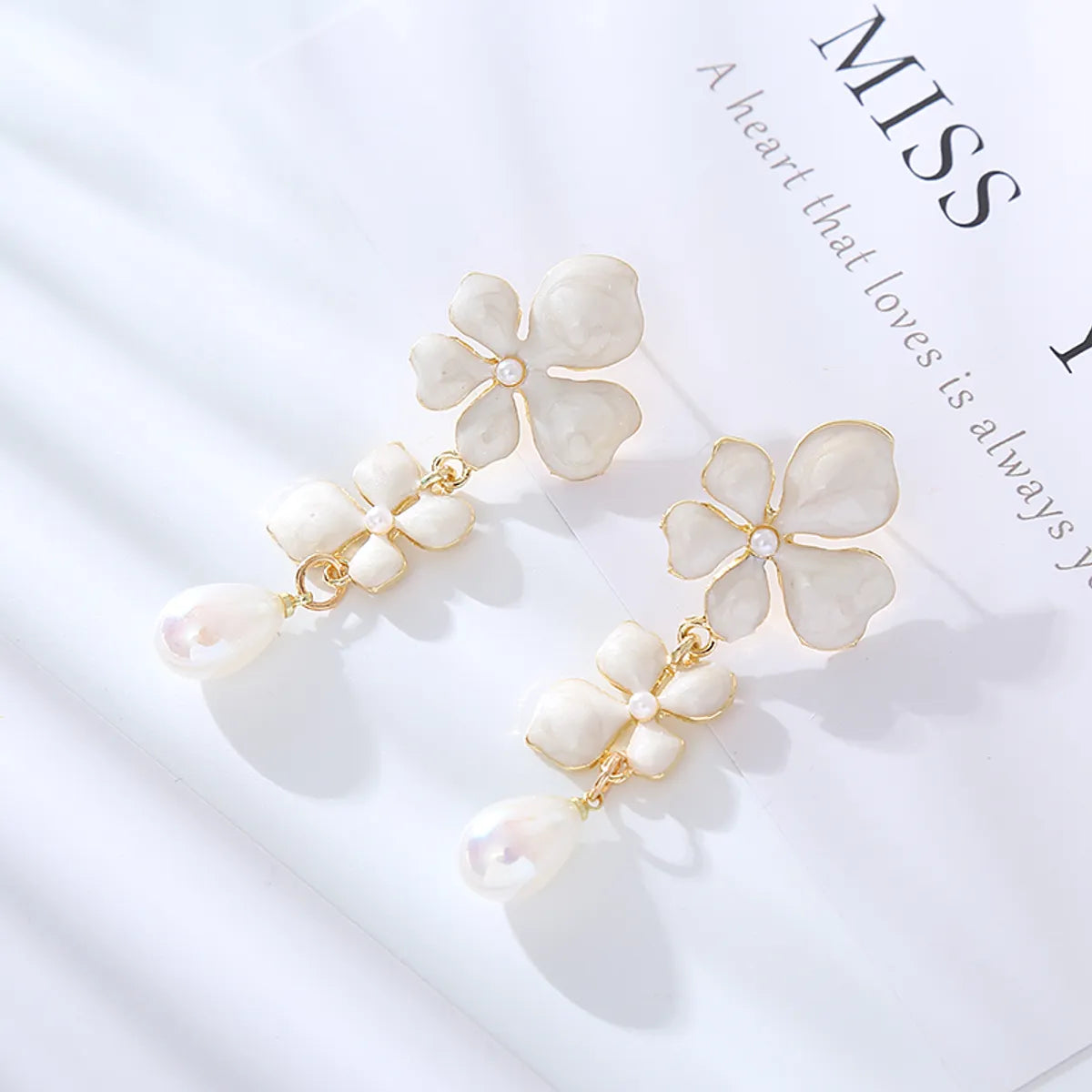 1 Pair Elegant Luxurious Flower Petal Enamel Alloy Drop Earrings