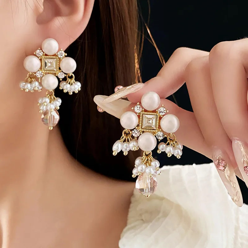 1 Pair Elegant Luxurious Geometric Inlay Alloy Copper Imitation Pearl Crystal Rhinestones Drop Earrings