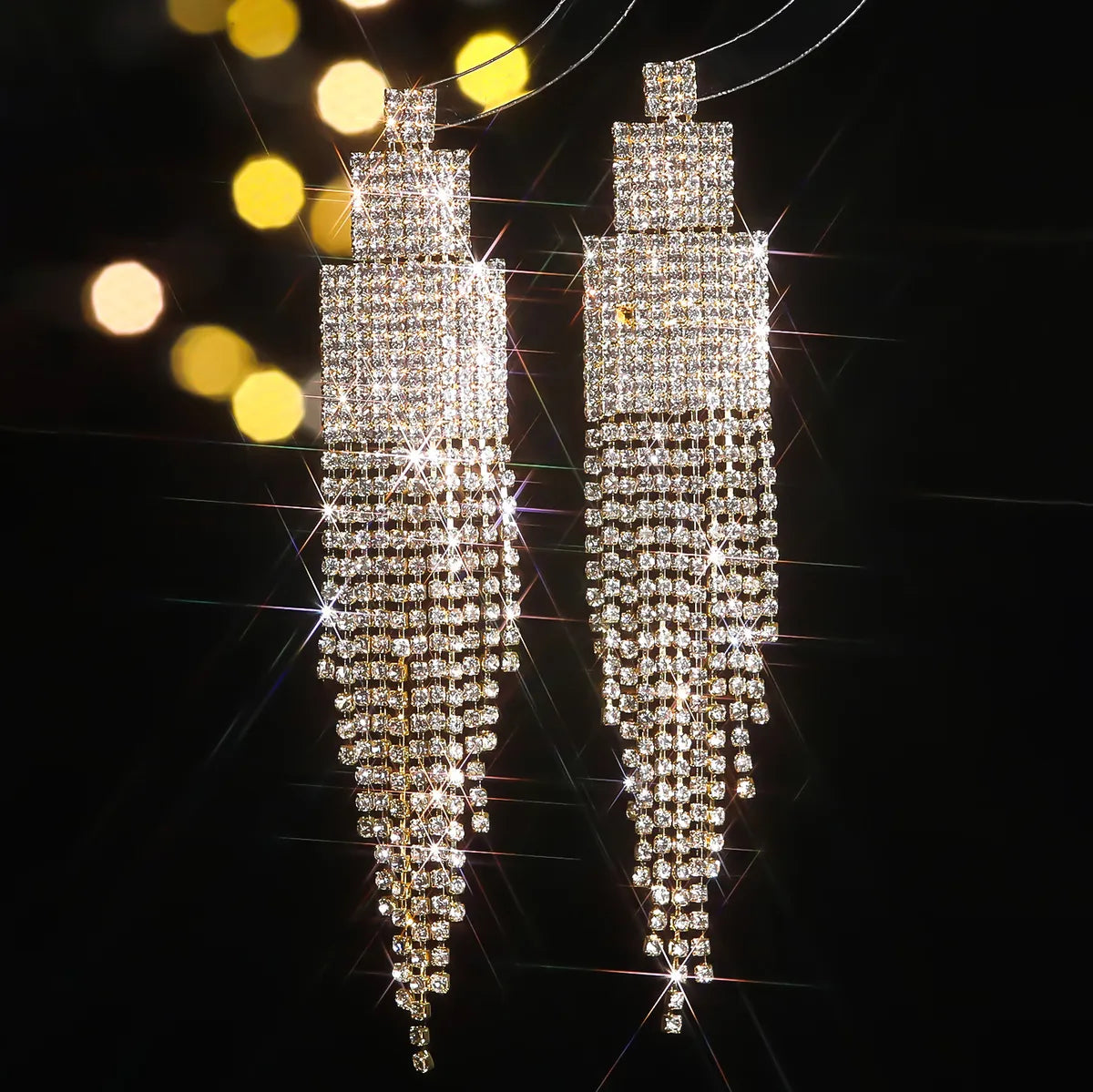 1 Pair Elegant Luxurious Geometric Inlay Alloy Rhinestones Drop Earrings