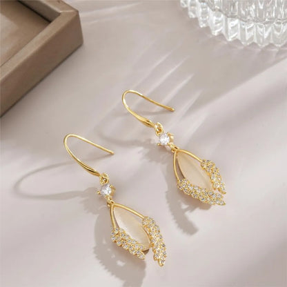 1 Pair Elegant Luxurious Grain Plating Inlay Copper Alloy Zircon 18k Gold Plated Drop Earrings