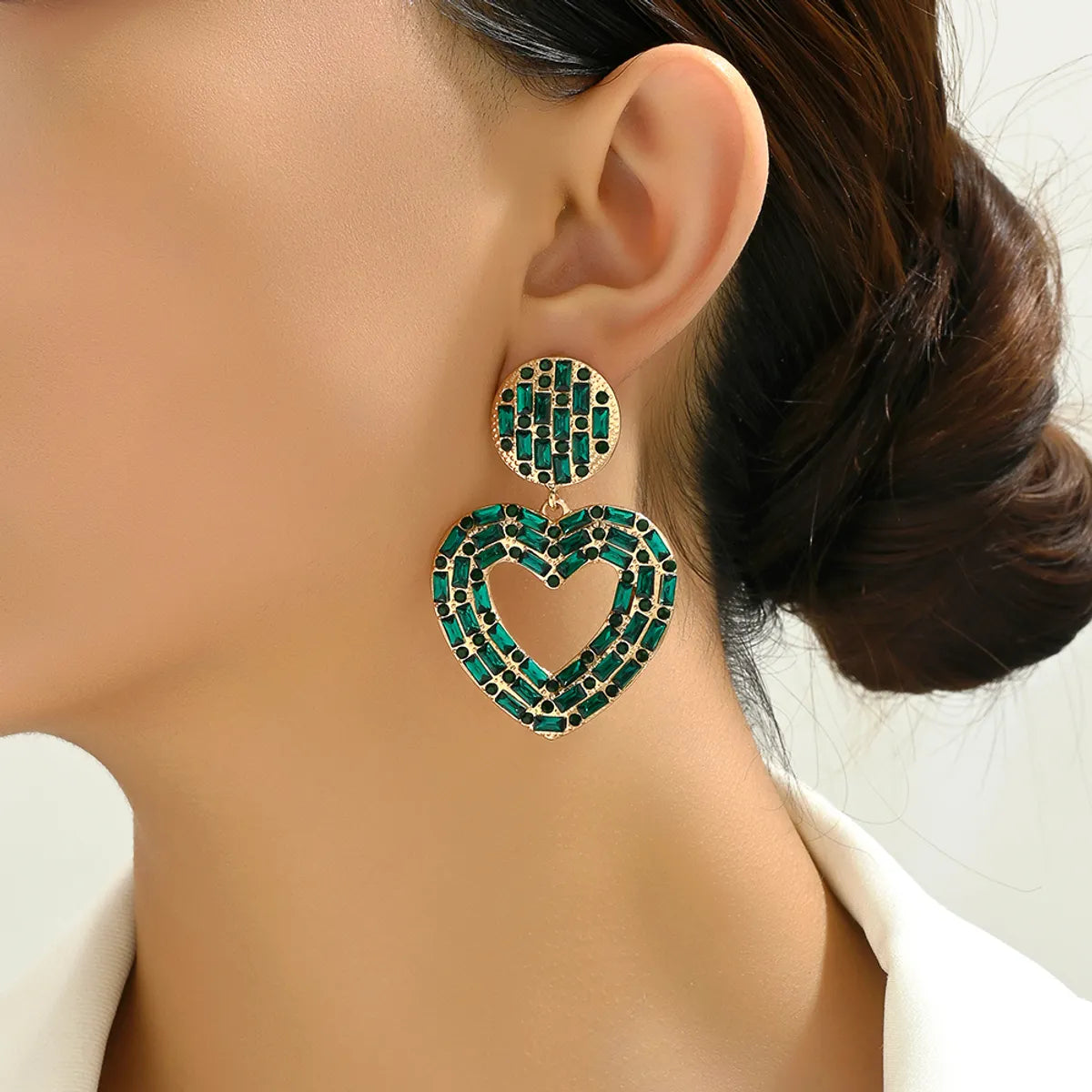 1 Pair Elegant Luxurious Lady Heart Shape Plating Inlay Zinc Alloy Rhinestones Drop Earrings