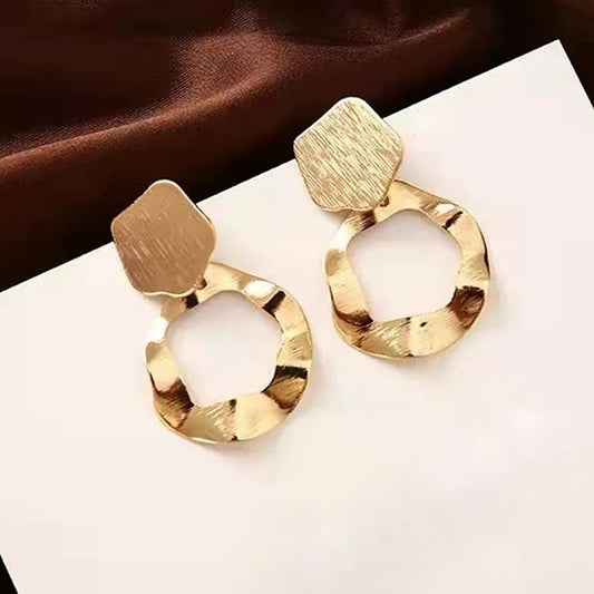 1 Pair Elegant Luxurious Lady Irregular Polishing Plating Hollow Out Alloy Drop Earrings