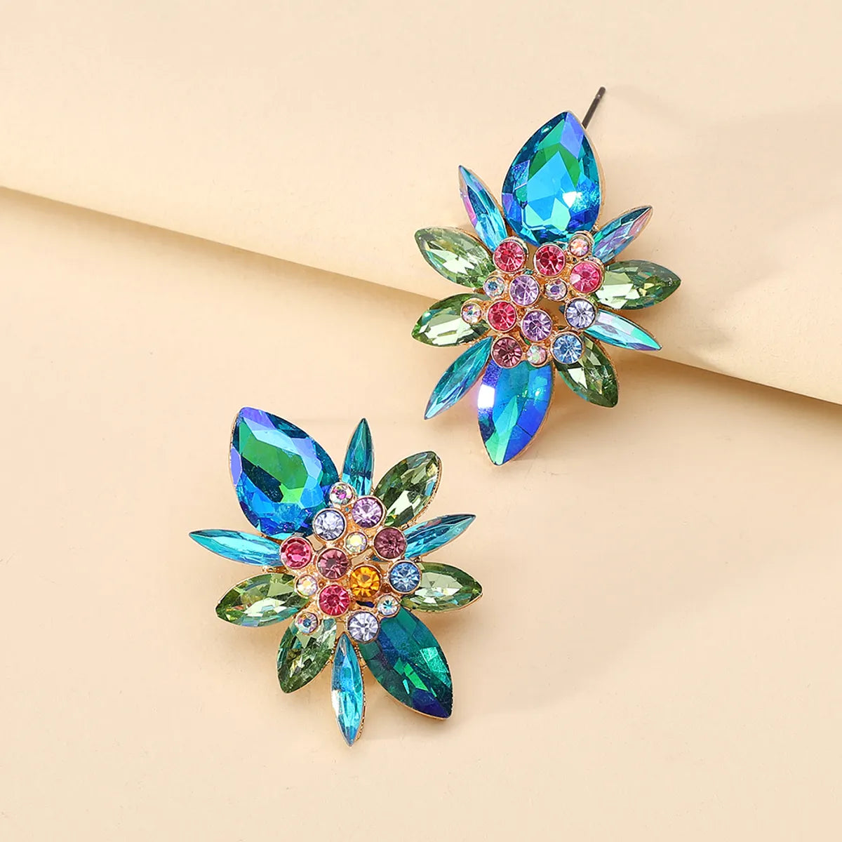 1 Pair Elegant Luxurious Shiny Geometric Flower Plating Inlay Zinc Alloy Rhinestones Ear Studs