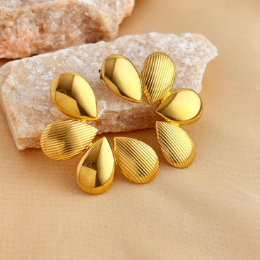 1 Pair Elegant Luxurious Simple Style Flower Plating 304 Stainless Steel Ear Studs