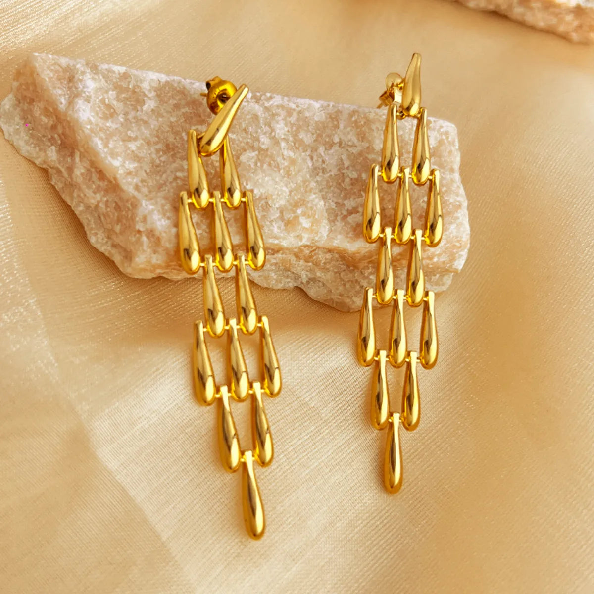 1 Pair Elegant Luxurious Solid Color Polishing Plating 304 Stainless Steel 18K Gold Plated Drop Earrings