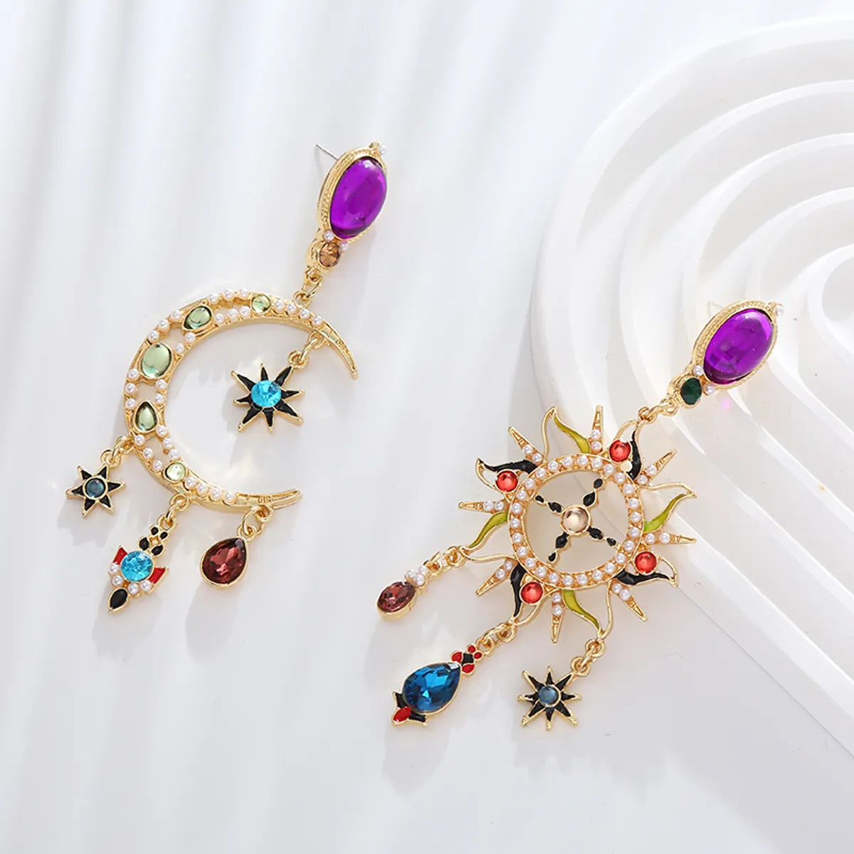 1 Pair Elegant Luxurious Sun Moon Plating Inlay Alloy Artificial Pearls Resin Rhinestones Gold Plated Drop Earrings