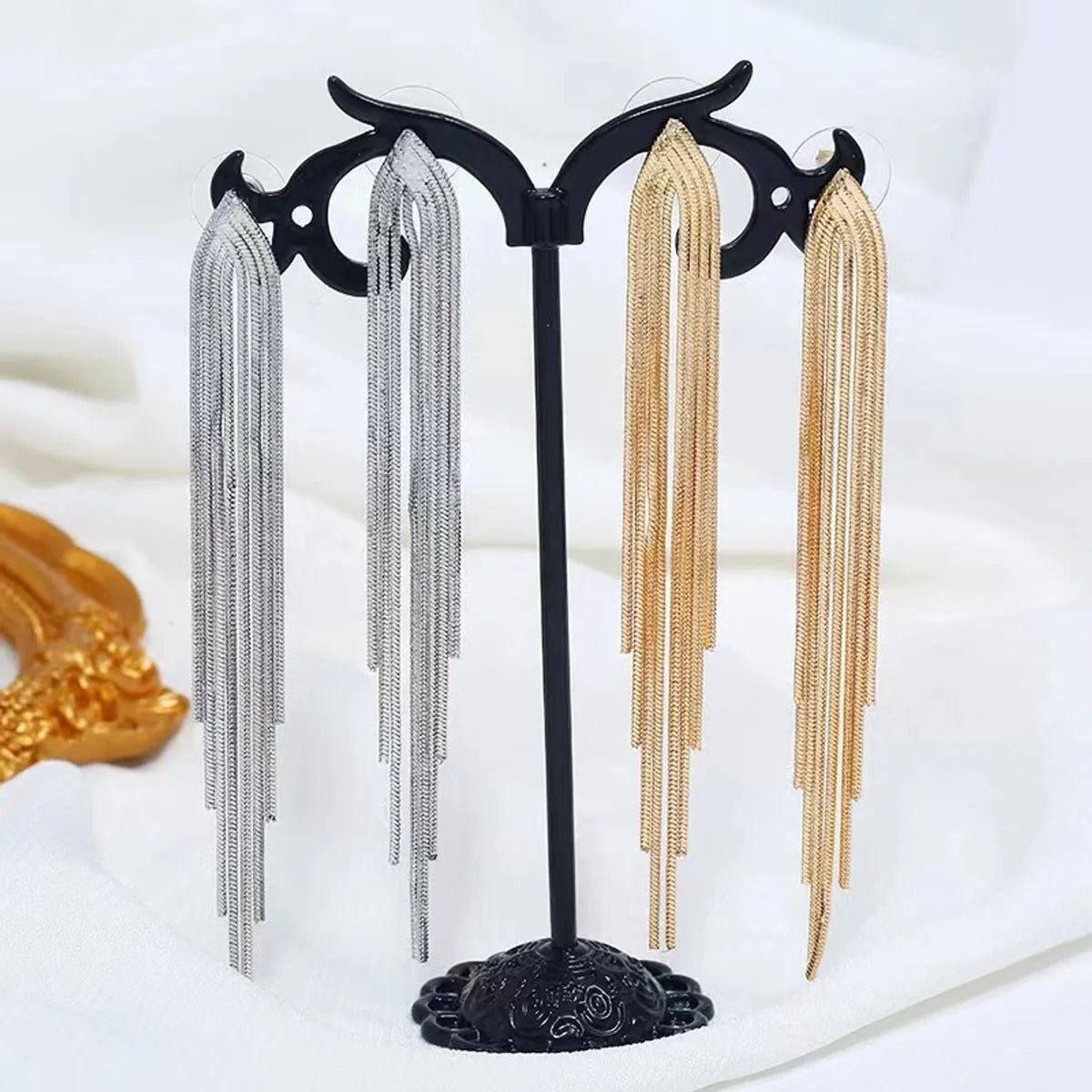 1 Pair Elegant Luxurious Tassel Plating Copper 18k Gold Plated Drop Earrings