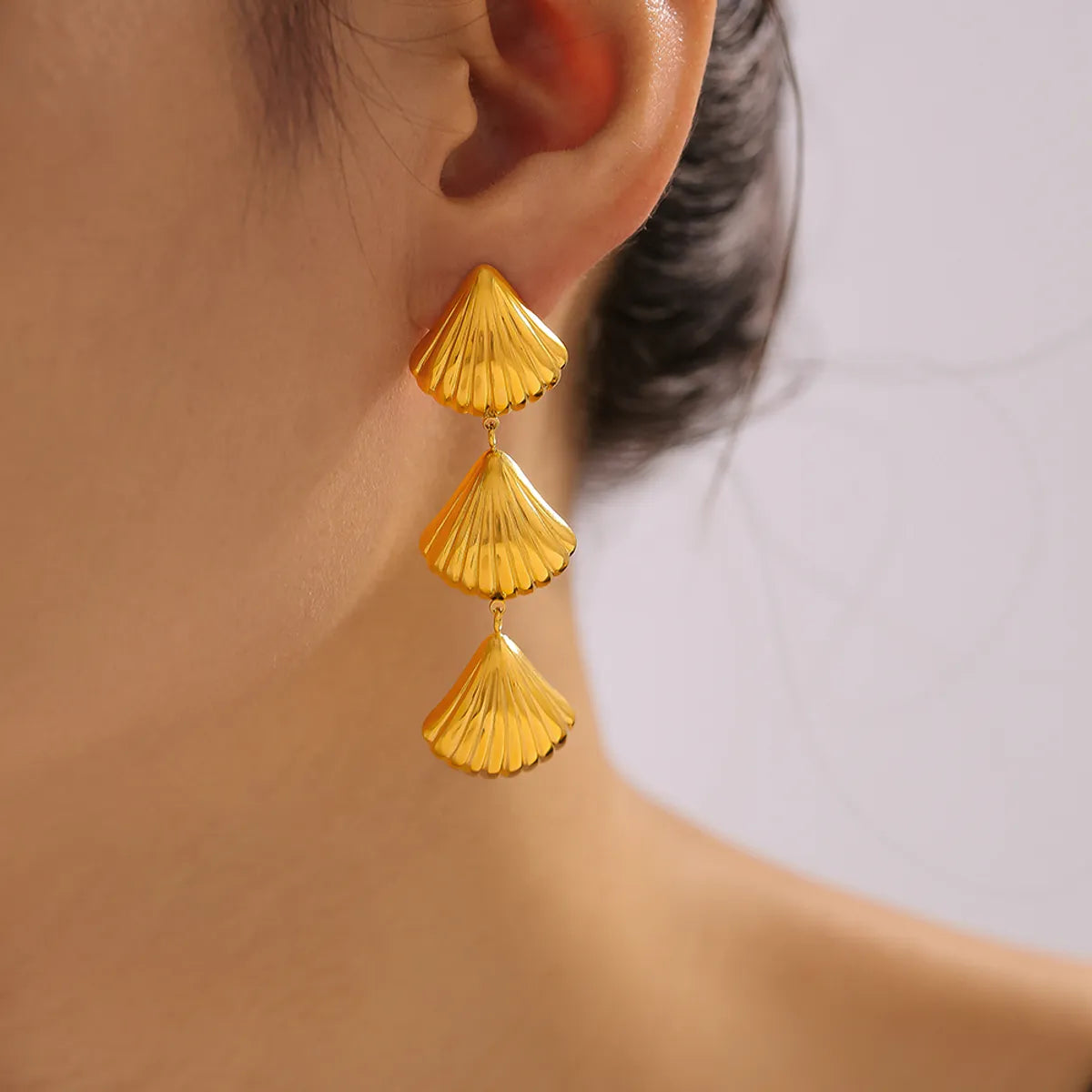 1 Pair Elegant Modern Style Classic Style Shell 304 Stainless Steel 18K Gold Plated Drop Earrings