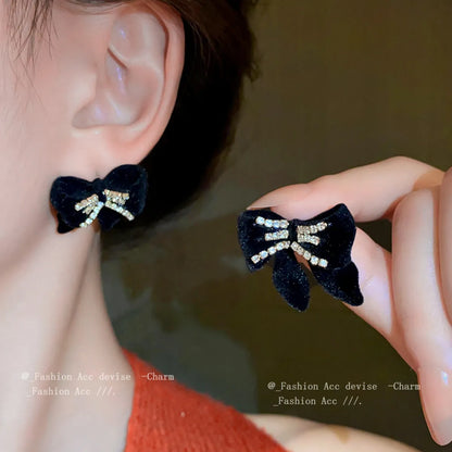 1 Pair Elegant Retro Bow Knot Inlay Alloy Flocking Rhinestones Ear Studs