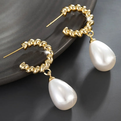 1 Pair Elegant Retro C Shape Water Droplets Plating Inlay Copper Alloy Artificial Pearls 14k Gold Plated Drop Earrings