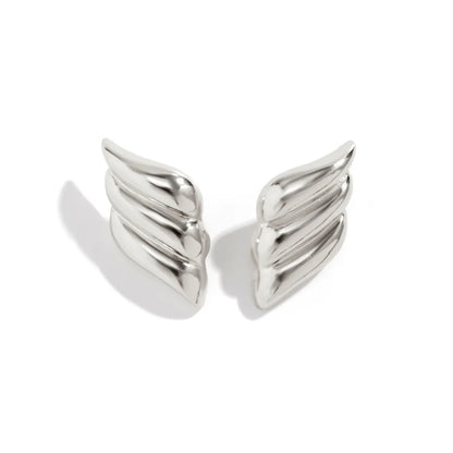 1 Pair Elegant Retro Classic Style Wings Three-dimensional Alloy Ear Studs