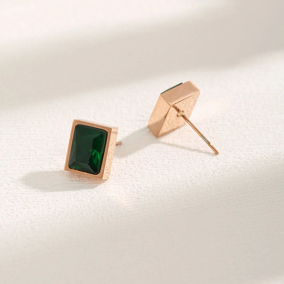 1 Pair Elegant Retro Commute Square Plating Inlay Stainless Steel Zircon 18k Gold Plated Drop Earrings Ear Studs