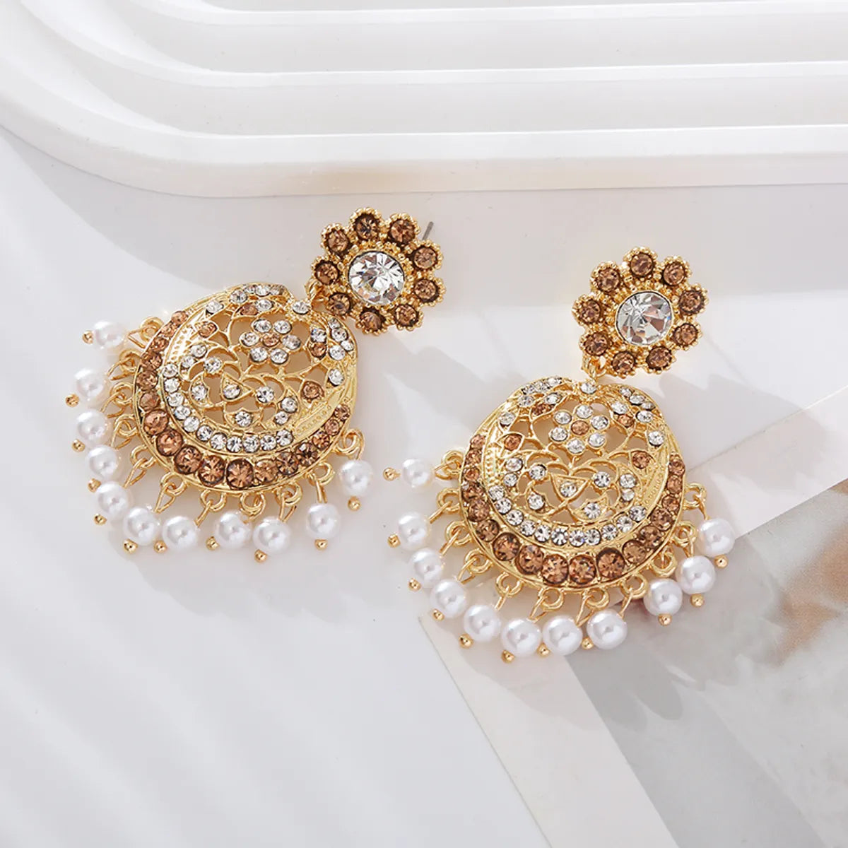 1 Pair Elegant Retro Flower Tassel Pearl Inlay Alloy Rhinestones Drop Earrings