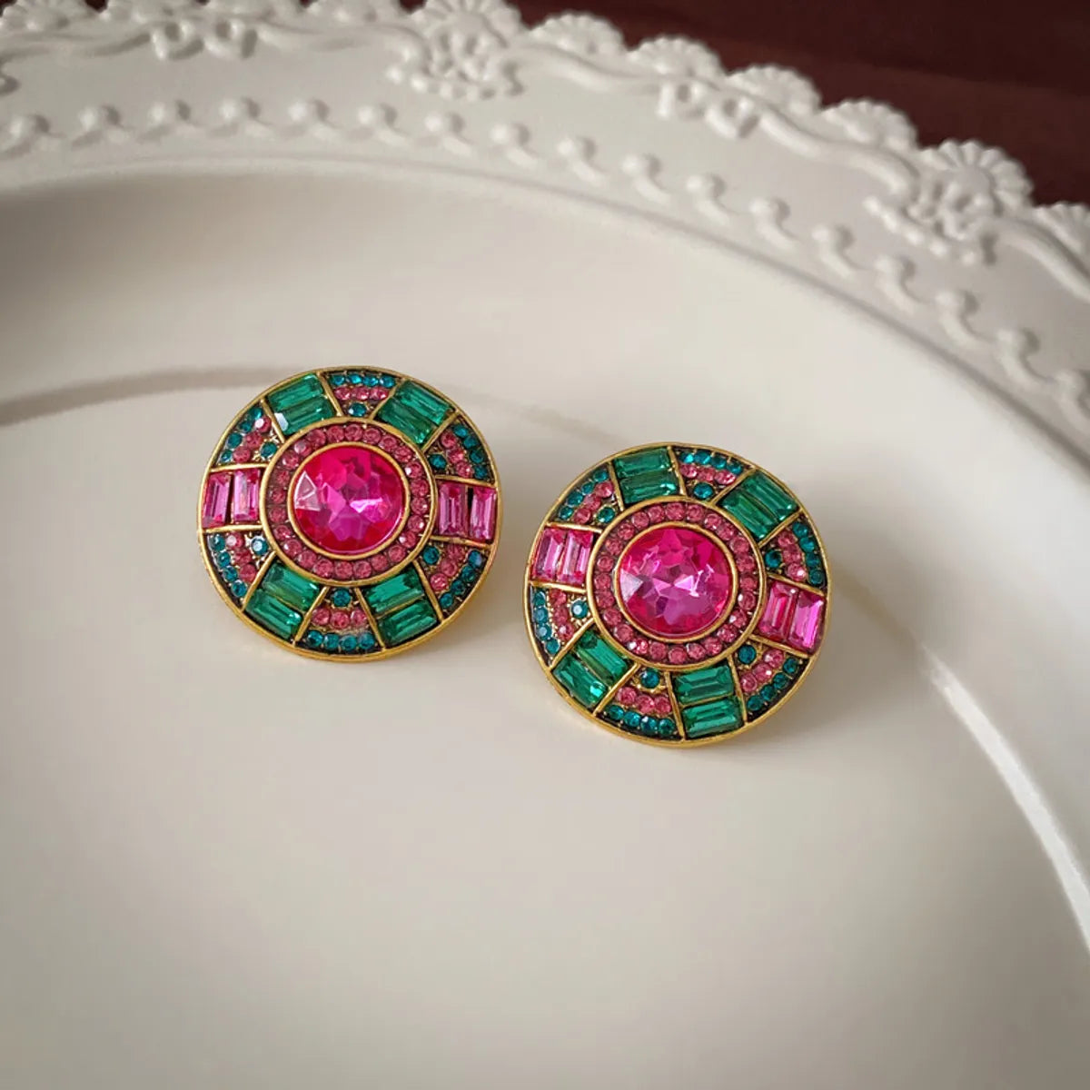 1 Pair Elegant Retro Geometric Enamel Alloy Ear Studs