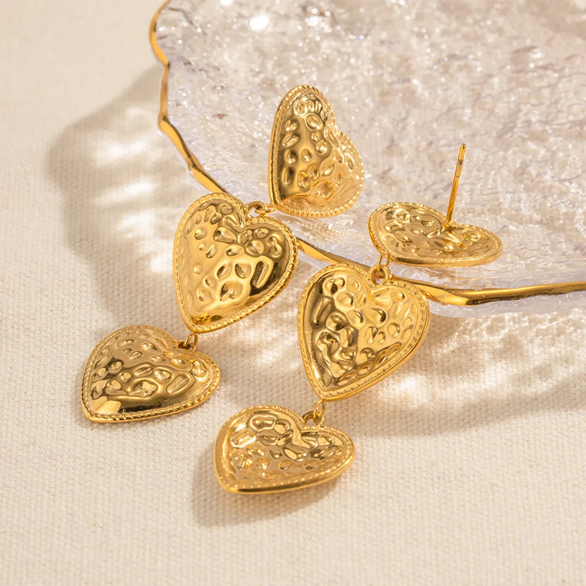 1 Pair Elegant Retro Heart Shape Plating Stainless Steel 18k Gold Plated Drop Earrings