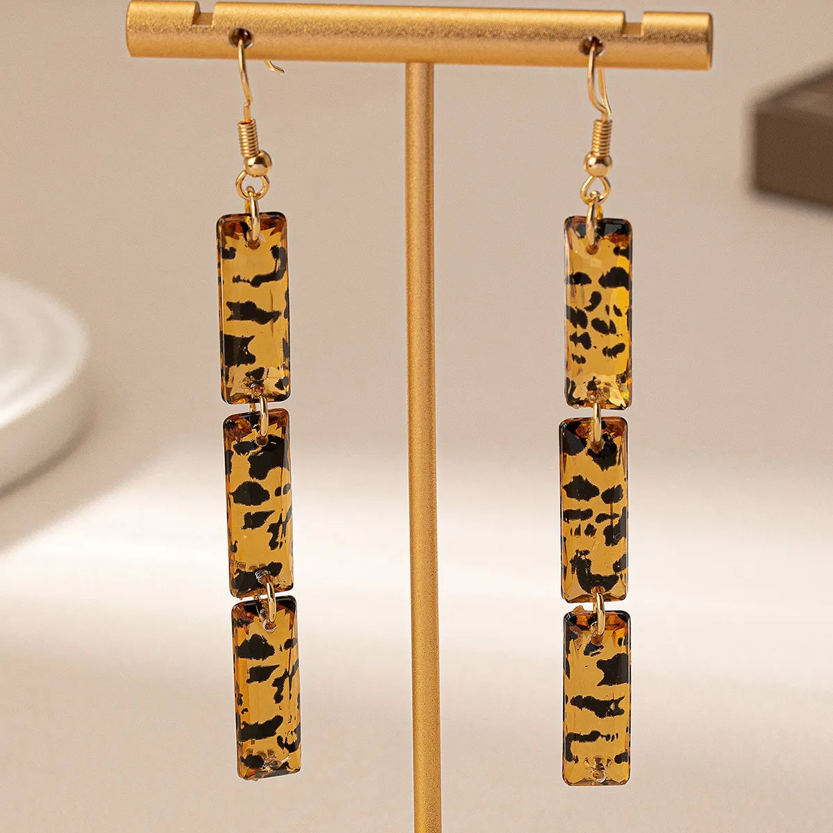 1 Pair Elegant Retro Leopard Arylic Drop Earrings