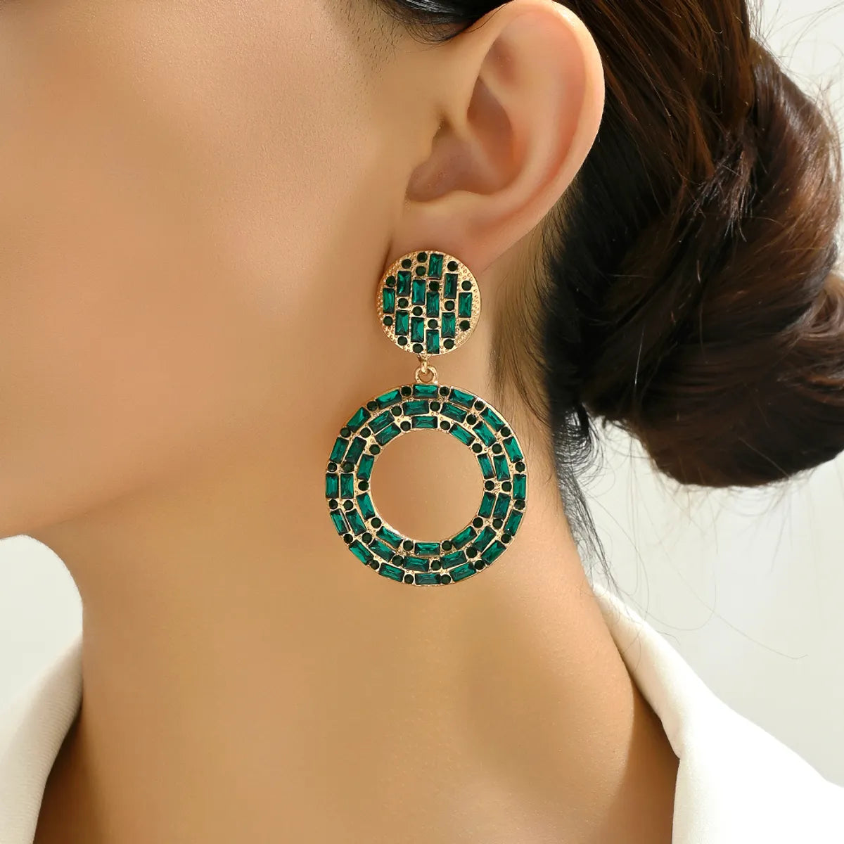 1 Pair Elegant Retro Round Plating Inlay Zinc Alloy Resin Drop Earrings