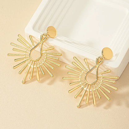 1 Pair Elegant Retro Water Droplets Plating Hollow Out Alloy Drop Earrings