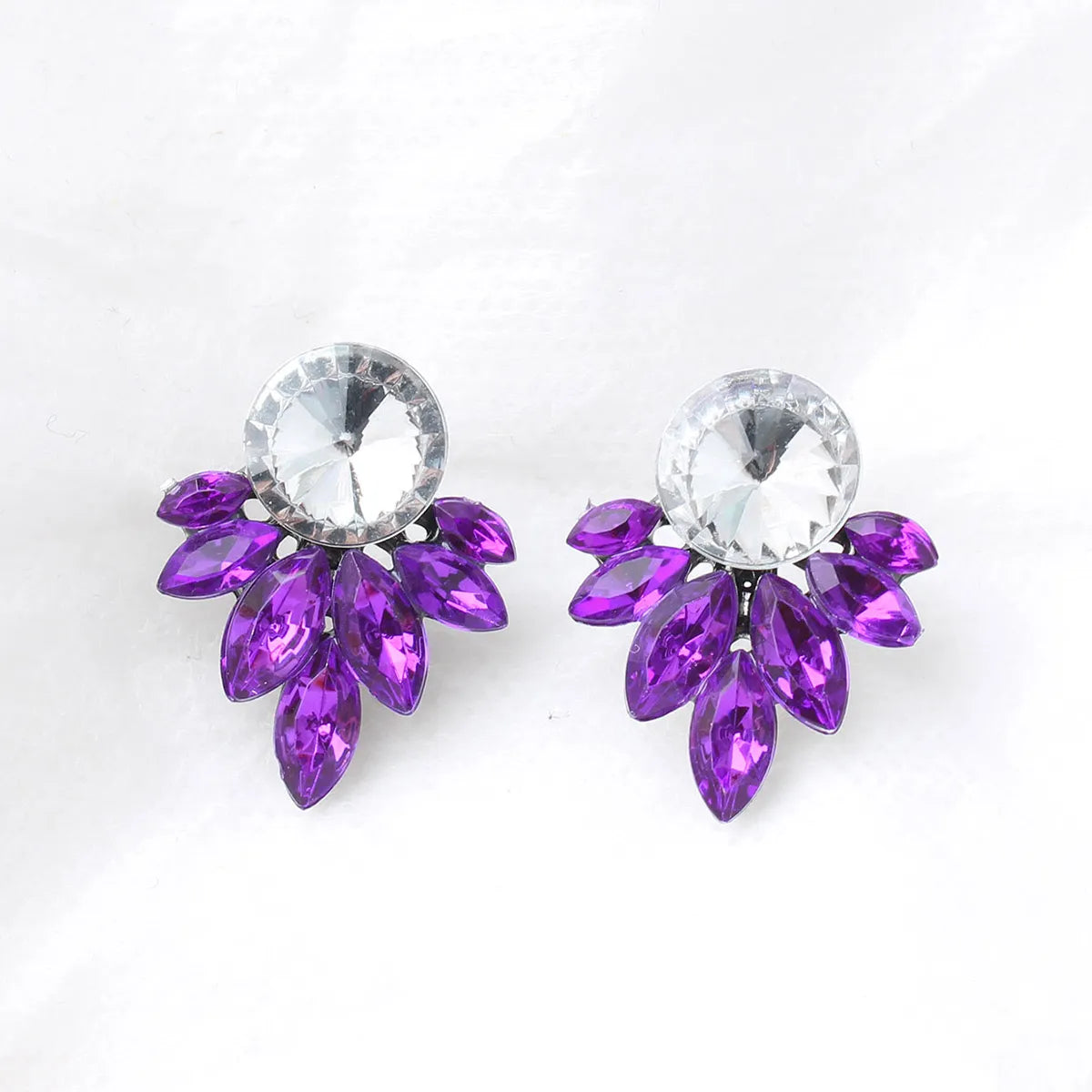 1 Pair Elegant Retro Water Droplets Plating Inlay Alloy Rhinestones Gold Plated Ear Studs