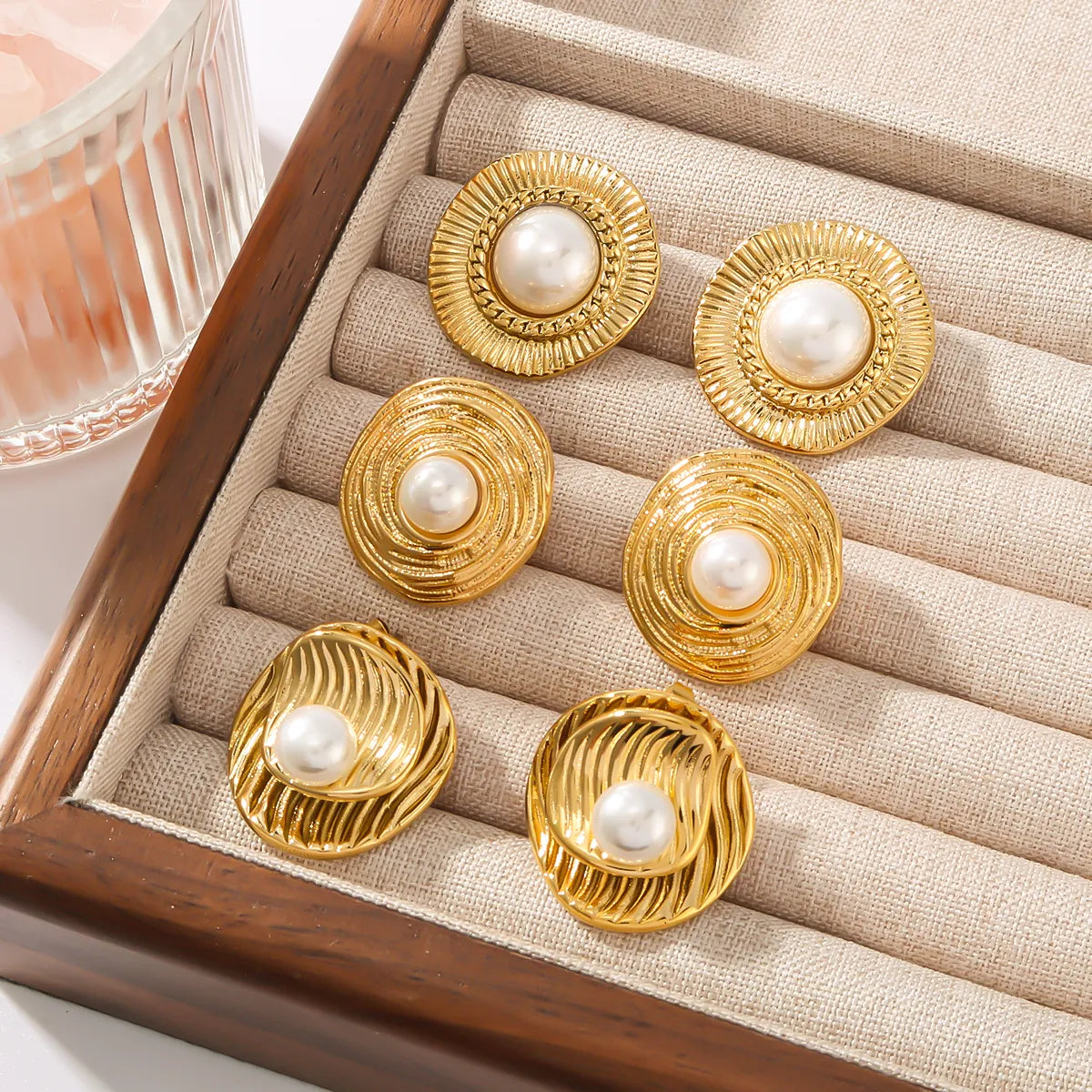 1 Pair Elegant Romantic Round Plating Inlay 304 Stainless Steel Artificial Pearls 18K Gold Plated Ear Studs