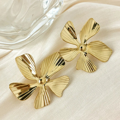 1 Pair Elegant Romantic Sweet Flower Plating Stainless Steel Gold Plated Ear Studs