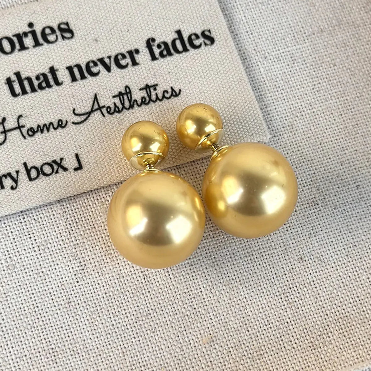 1 Pair Elegant Round Inlay Resin Artificial Pearls Ear Studs