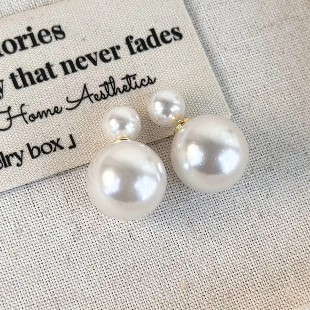 1 Pair Elegant Round Inlay Resin Artificial Pearls Ear Studs