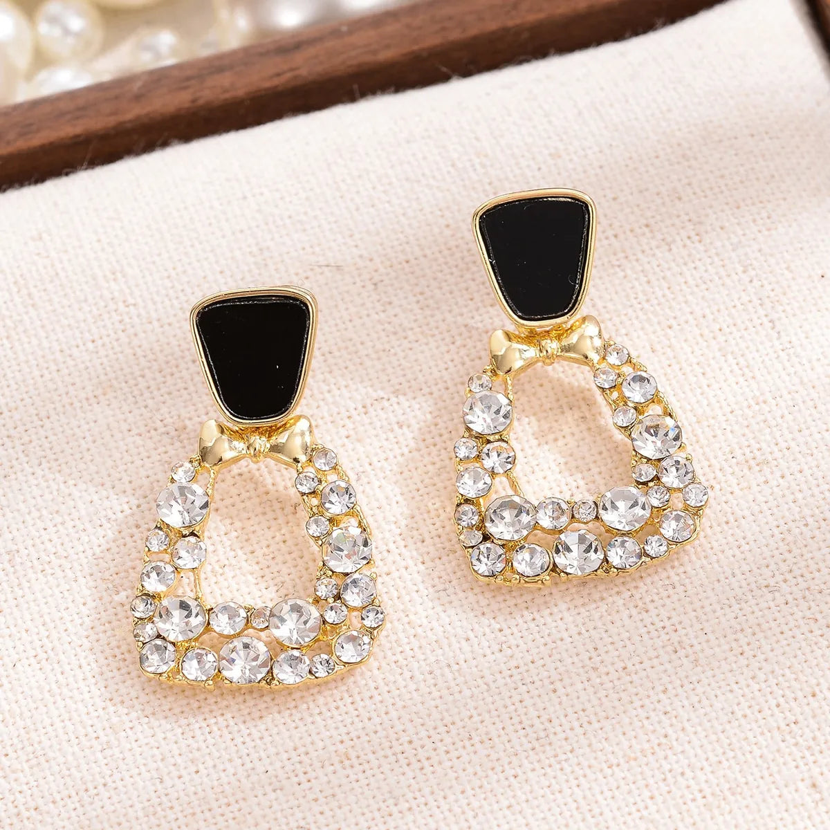 1 Pair Elegant Shiny Bag Inlay Alloy Rhinestones Drop Earrings