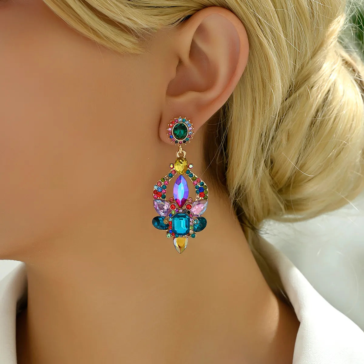 1 Pair Elegant Shiny Geometric Plating Alloy Glass Drop Earrings