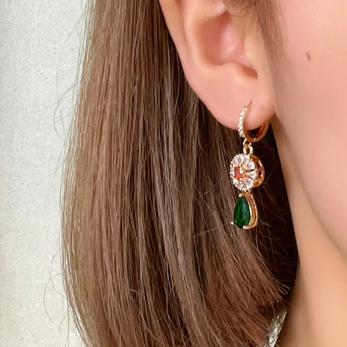 1 Pair Elegant Shiny Water Droplets Flower Plating Inlay Copper Zircon Drop Earrings