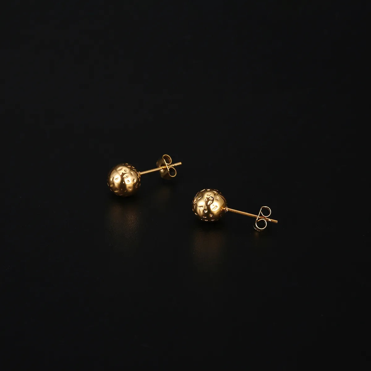 1 Pair Elegant Simple Style Ball Polishing Plating Stainless Steel 18k Gold Plated Ear Studs