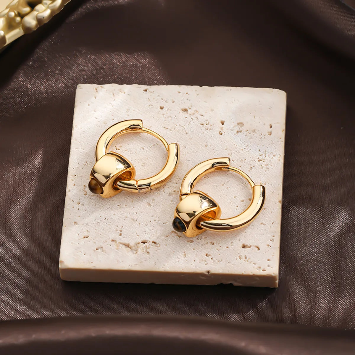 1 Pair Elegant Simple Style Bow Knot Inlay Natural Stone Freshwater Pearl Copper Natural Stone Pearl 18k Gold Plated Drop Earrings