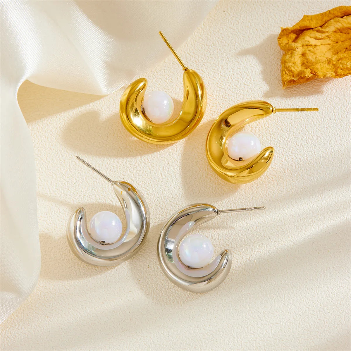 1 Pair Elegant Simple Style C Shape Plating Inlay Stainless Steel Artificial Pearls 18k Gold Plated Ear Studs