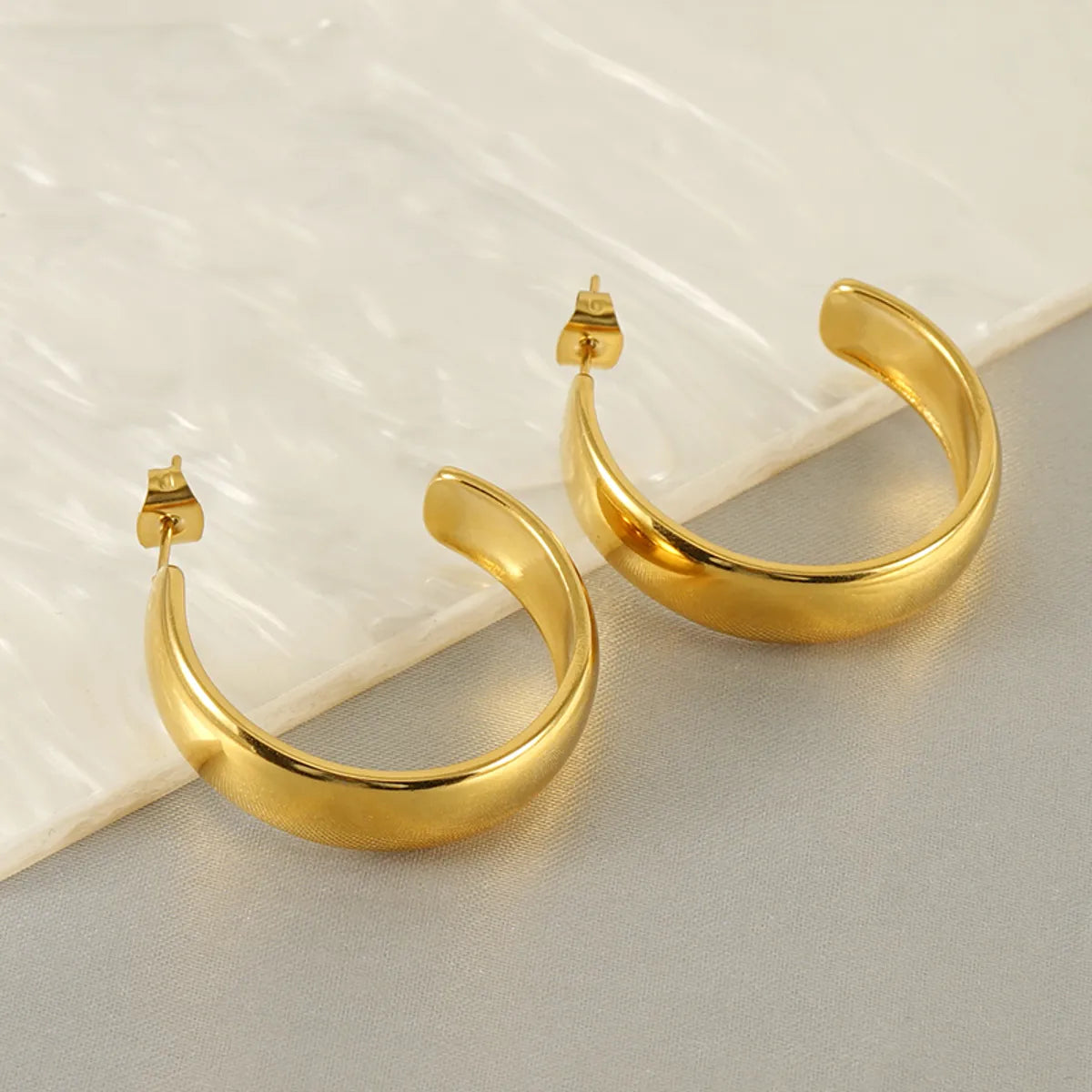 1 Pair Elegant Simple Style C Shape Polishing Plating Stainless Steel 18k Gold Plated Ear Studs