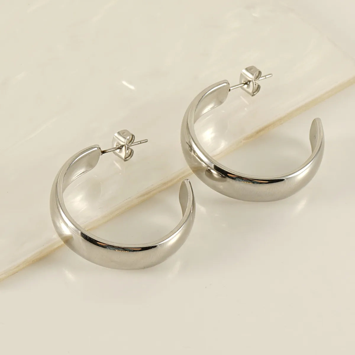 1 Pair Elegant Simple Style C Shape Polishing Plating Stainless Steel 18k Gold Plated Ear Studs