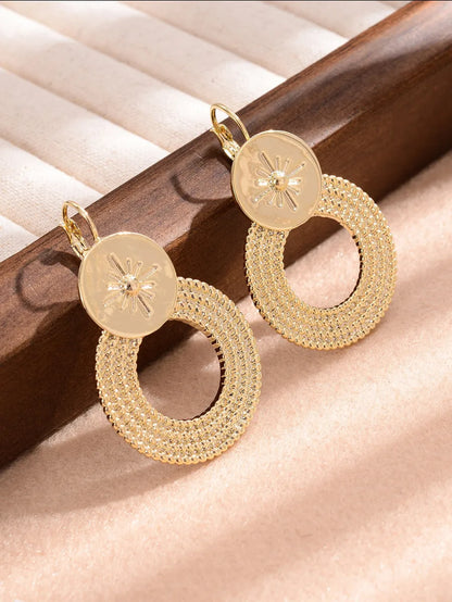 1 Pair Elegant Simple Style Circle Star Plating Hollow Out Copper 18k Gold Plated Drop Earrings